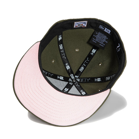 New Era 59Fifty Pink Martini San Diego Padres 1998 World Series Patch Pink UV Hat - Olive