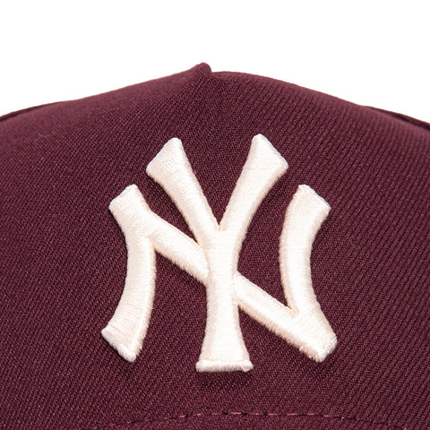 New Era 9Forty A-Frame New York Yankees 1996 World Series Patch Snapback Hat - Maroon