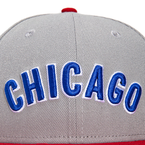 New Era 59Fifty Chicago Cubs Wrigley Field Patch Word Hat - Grey, Red