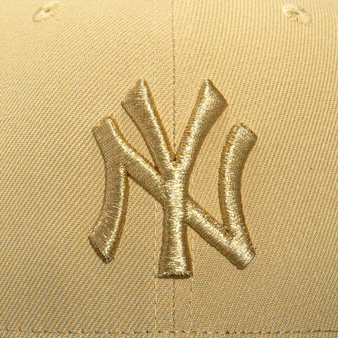 New Era 59Fifty New York Yankees 1999 World Series Patch Hat - Tan, Black, Metallic Gold