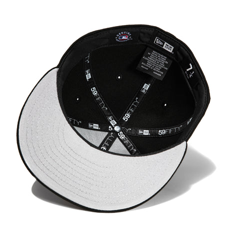 Cuba Flag Hat For Men And Women – La Bandera Cubana Snapback Trucker Baseball Cap By International Tie Cuba Flag Hat For Men And Women – La Bandera Cubana Snapback Trucker Baseball Cap By International Tie