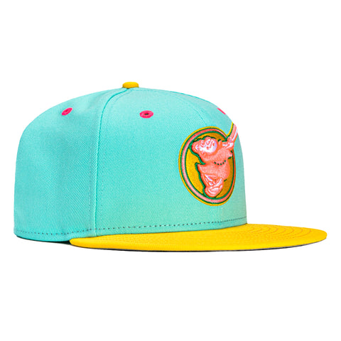 New Era 59Fifty San Diego Padres City Connect Friar Hat - Mint, Gold