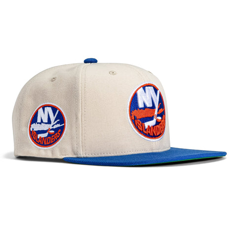 Mitchell & Ness New York Islanders Snapback Hat - Off-White, Light Navy