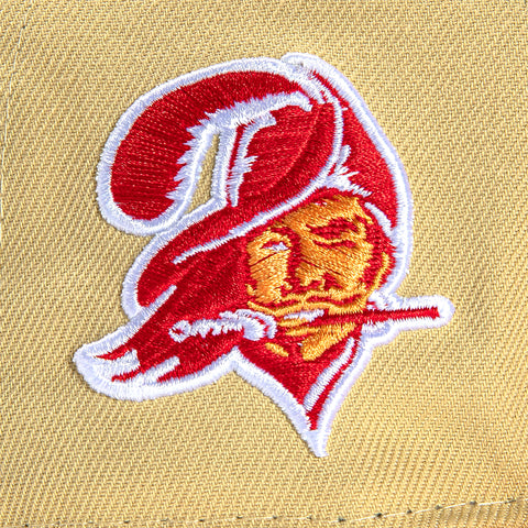 New Era 59Fifty Vegas Dome Tampa Bay Buccaneers Retro Script Hat- Tan, Red