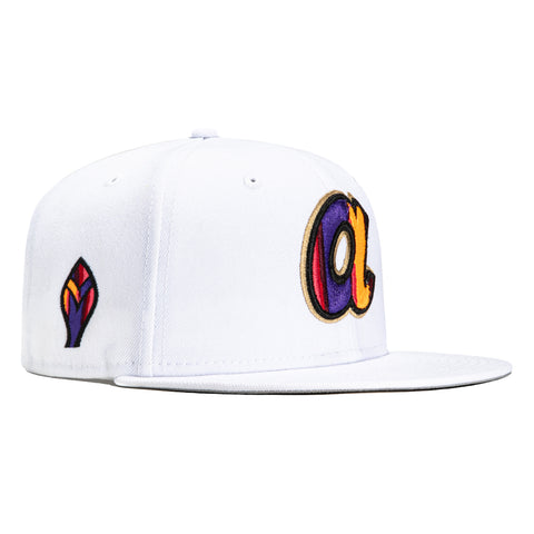 New Era 59FIFTY Pyro Atlanta Braves Feather Logo Patch Hat - White White / 7 7/8