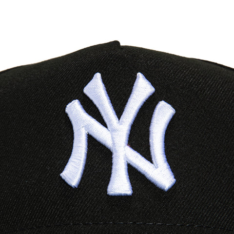New Era 9Forty A-Frame New York Yankees 1999 World Series Patch Snapback Hat - Black, Green