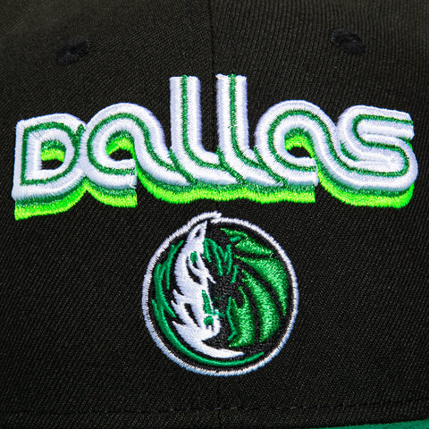 New Era 59Fifty Dallas Mavericks City Connect 2023 Patch Hat - Black, Kelly, Neon Yellow