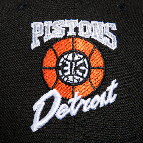 New Era 59Fifty 2023 City Detroit Pistons Logo Patch Hat - Black
