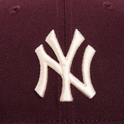 New Era 59Fifty Bordeaux New York Yankees 1998 World Series Patch Hat - Maroon