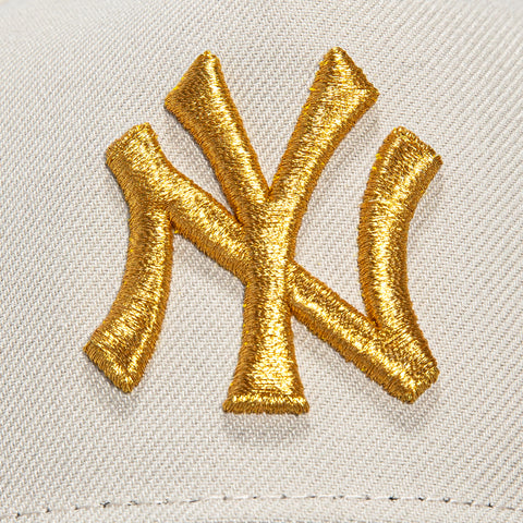 New Era 9Forty A-Frame New York Yankees 1998 World Series Patch Snapback Hat - Stone, Navy