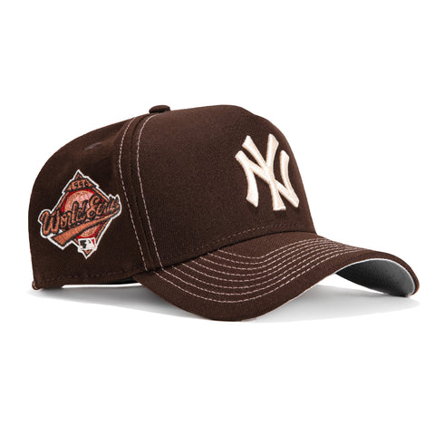 New Era 9Forty A-Frame Contrast Stitch New York Yankees 1996 World Series Patch Snapback Hat - Brown, Pink