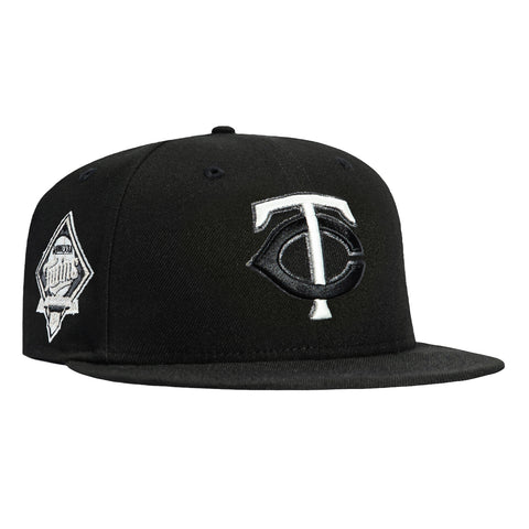 New Era 59Fifty Glow in the Dark Minnesota Twins 30th Anniversary Patch Hat - Black, White