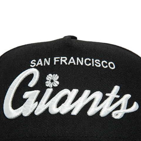 AF950 LOCAL PLAY GIANTS BLK SN New Era