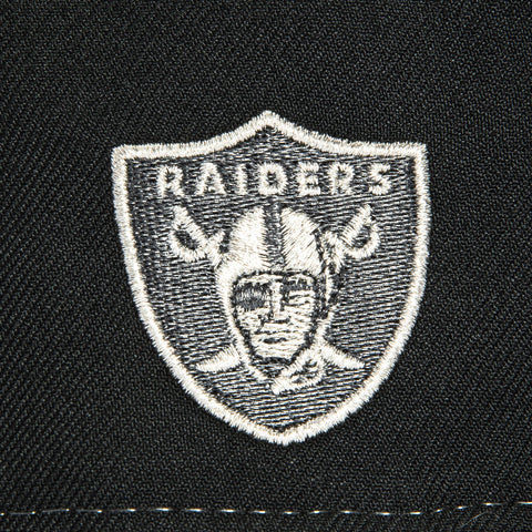New Era 59Fifty Split Panel Las Vegas Raiders Logo Patch Old English Hat - Graphite, Black New Era
