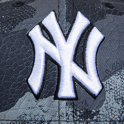 New Era 59Fifty Camo Skin New York Yankees Hat - Black