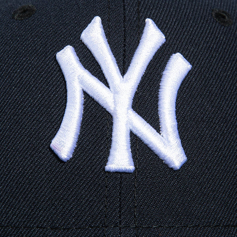 New Era 9Fifty Youth New York Yankees Snapback Hat - Navy, White New Era