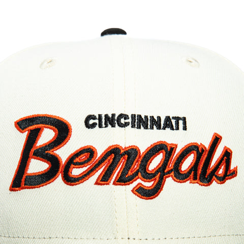 New Era 59Fifty Cincinnati Bengals Helmet Patch Script Hat - White, Black New Era
