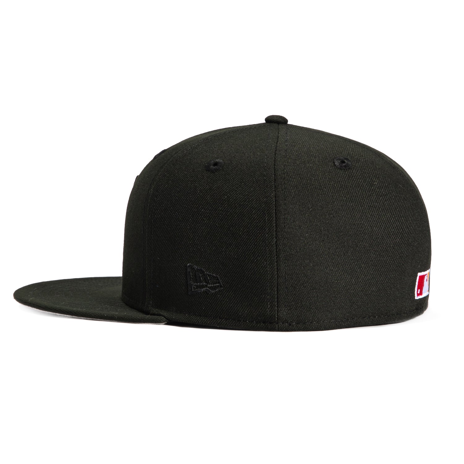 Atlanta Braves ブラック ニューエラ 5950 Atlanta Braves New Era 5950 59Fifty Fitted Trucker Cap – The