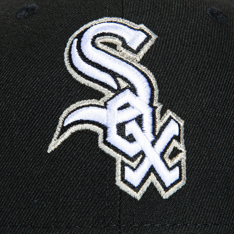 New Era 59Fifty Chicago White Sox 2005 World Series Patch Hat - Black, Metallic Silver New Era