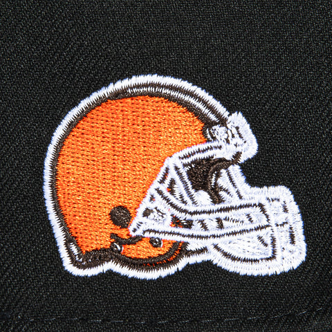 New Era 59Fifty Cleveland Browns Helmet Logo Patch Dog Hat