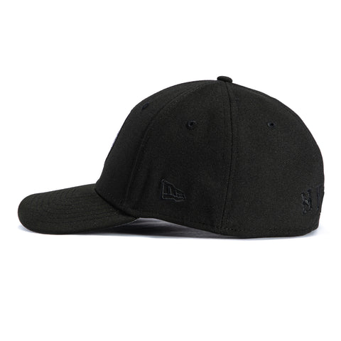 New Era 39Thirty New York Mets Stretch Fitted Hat - Black, Black New Era