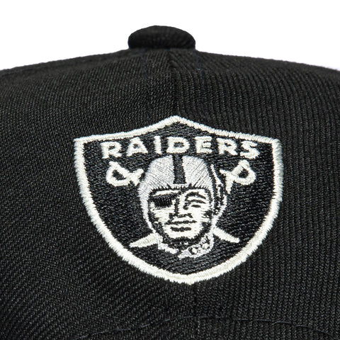 New Era 9Fifty Fear of God Retro Crown Las Vegas Raiders Essentials Snapback Hat - Black Fear of God