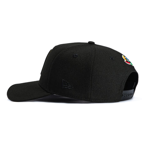 New Era 9Forty A-Frame Mexico World Baseball Classic Mexico Flag Patch Snapback Hat - Black, Metallic Gold New Era