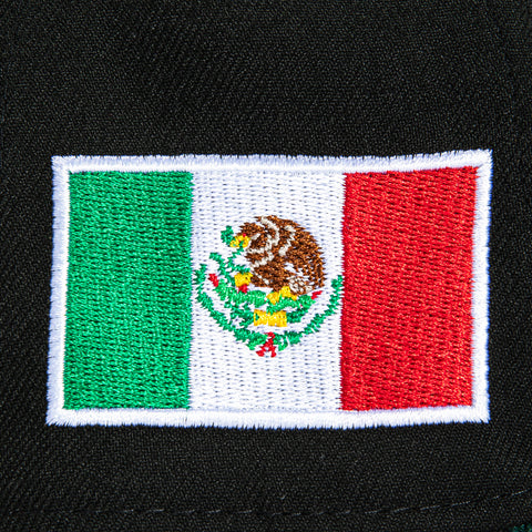 New Era 9Forty A-Frame Mexico World Baseball Classic Mexico Flag Patch Snapback Hat - Black, Metallic Gold New Era