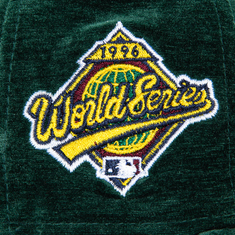 New Era 59Fifty Holiday Party Atlanta Braves 1995 World Series Patch Hat - Green New Era