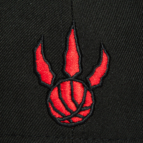 New Era 59Fifty Toronto Raptors 2000 All Star Game Patch 1995 Alternate Hat - Black, Purple New Era