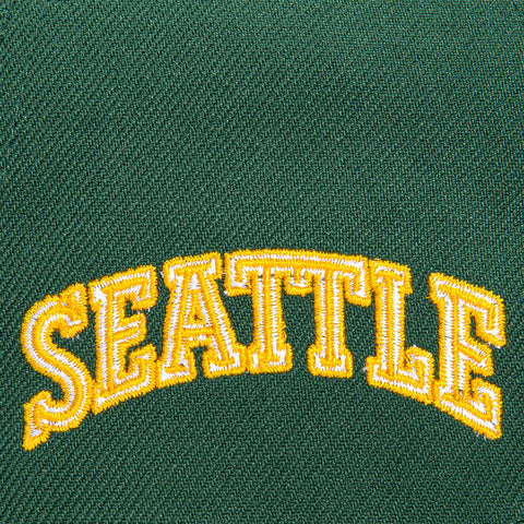 New Era 9Forty A-Frame Seattle Sonics 2001 Alternate Logo Patch Snapback Hat - Green New Era