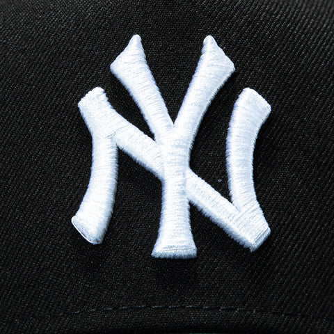New Era 9Forty A-Frame New York Yankees 1999 World Series Patch Snapback Hat - Black, Green New Era