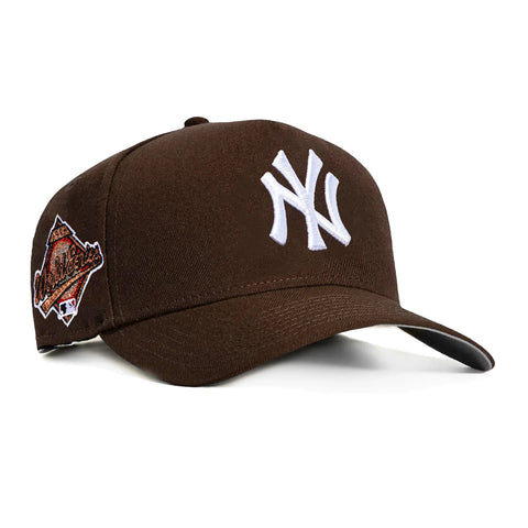 New Era 9Forty A-Frame New York Yankees 1996 World Series Patch Snapback Hat - Brown New Era