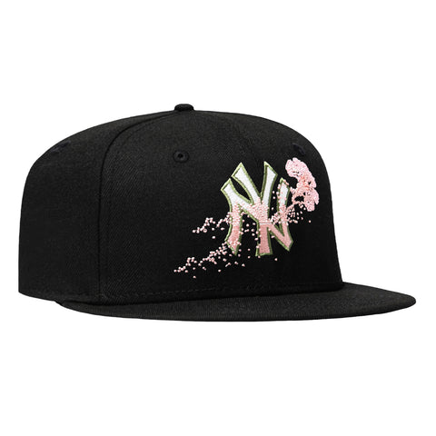 New Era 59Fifty New York Yankees Bloom Pink UV Hat - Black New Era