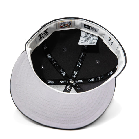 New Era 59Fifty Arizona Diamondbacks 2001 World Series Patch Upside Down D Hat - Graphite, Black, Red New Era