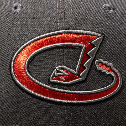 New Era 59Fifty Arizona Diamondbacks 2001 World Series Patch Upside Down D Hat - Graphite, Black, Red New Era