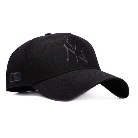 5940AF YANKEES WAXED CANVAS BLK New Era