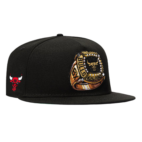 New Era 9Fifty A-Frame Ring Chicago Bulls Logo Patch Snapback Hat - Black New Era