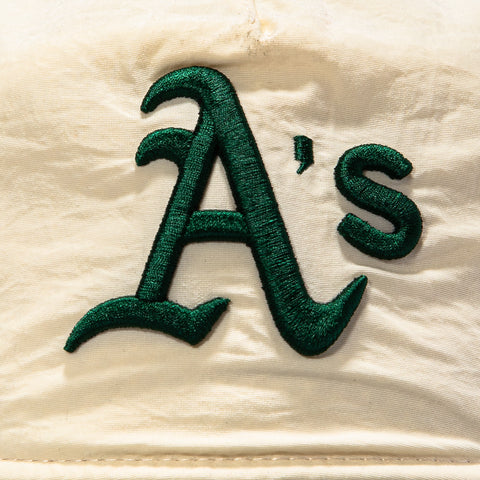 NYLON ATHLETICS STN/GRN SN New Era