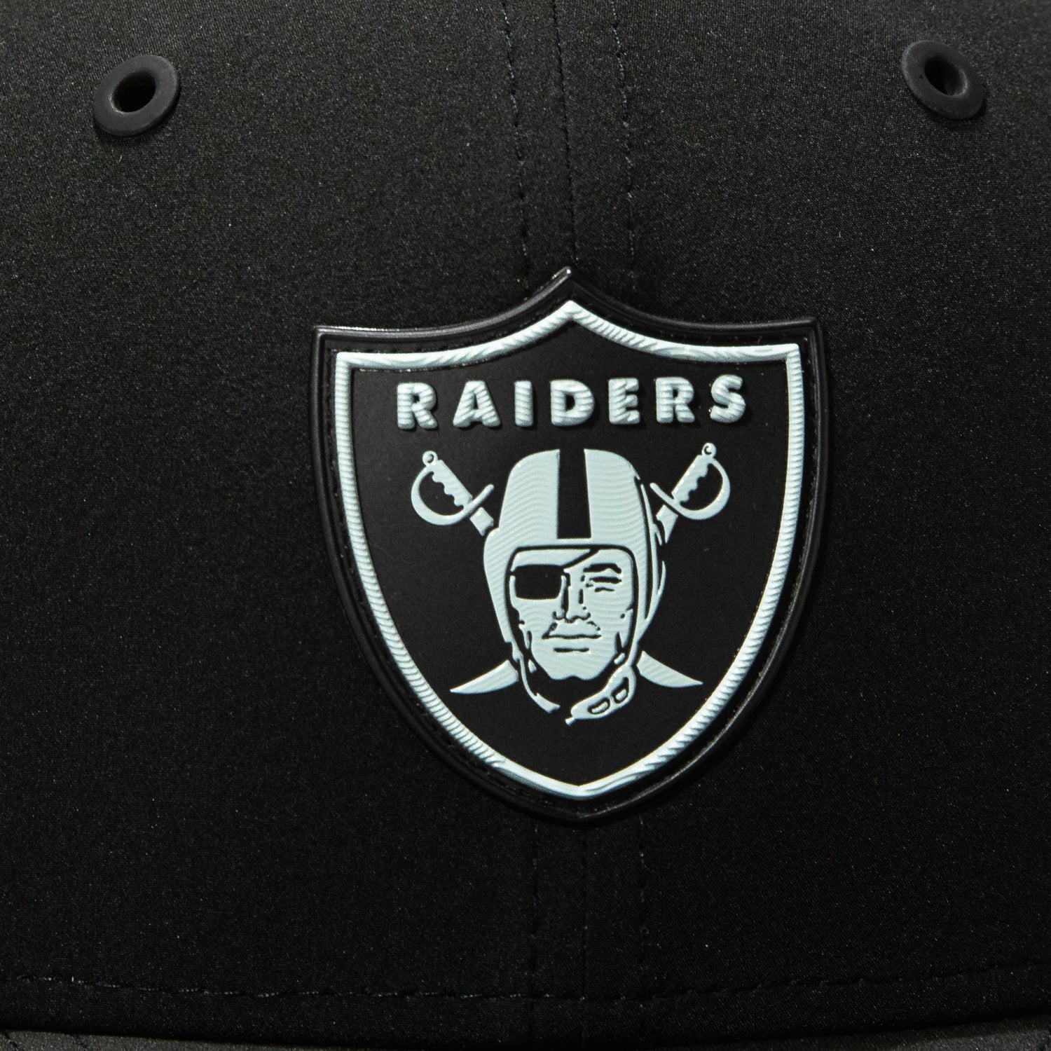 New Era 59Fifty Las Vegas Raiders 2026 NFL Sideline Hat - Black