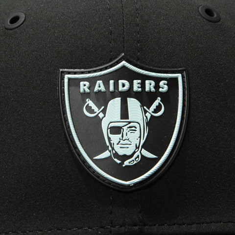 New Era 9Seventy Las Vegas Raiders 2026 NFL Sideline Stretch Snapback Pre-curved Hat - Black New Era