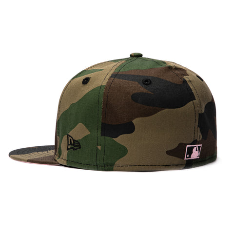 New Era 59Fifty Detroit Tigers 1945 Logo Patch Arch Pink UV Hat - Camo New Era
