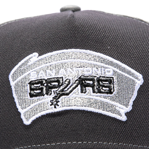 AF940 PINW SPURS ASG96 GRY/GPH SN New Era