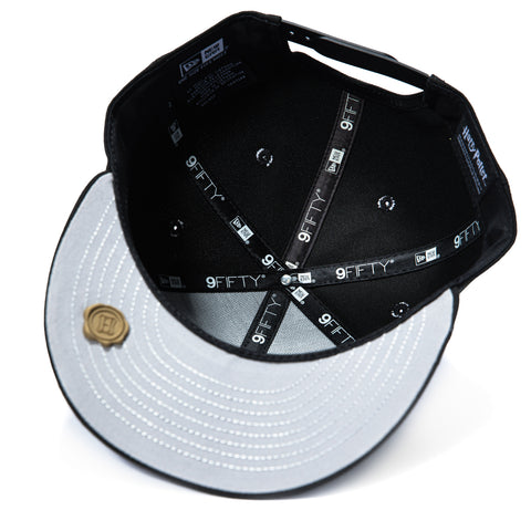 New Era 9Fifty Harry Potter Hogwarts Snapback Pre-Curved Hat - Black New Era