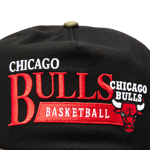 1920 BULLS 6 TROPHY VINT WORD 2T BLK/OLV New Era