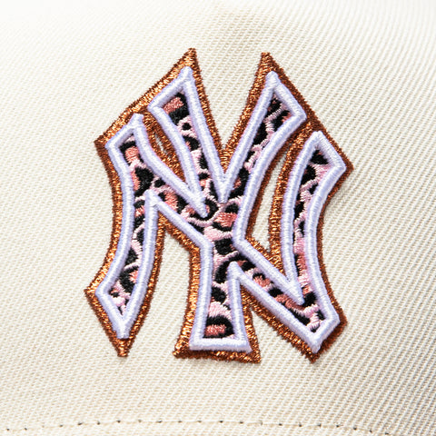 PINK UV AF940 YANKEES WS99 LEOPARD 2T WHT/KHK New Era