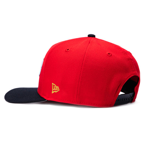 New Era 9Fifty A-Frame 2026 Del Mundo England Flag Patch Old English Snapback Pre-curved Hat - Red, Navy