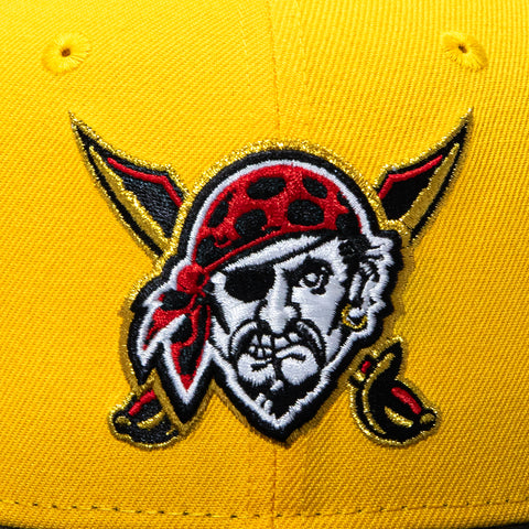 2TONE PIRATES CITY26 ALT GLD/BLK New Era