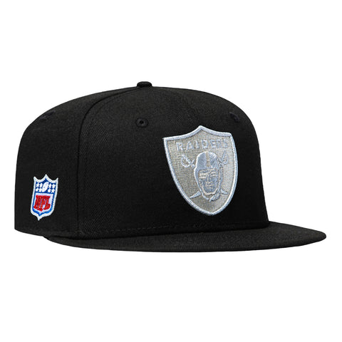 New Era 59Fifty Las Vegas Raiders NFL Logo Patch Shield Hat - Black, Metallic Silver New Era