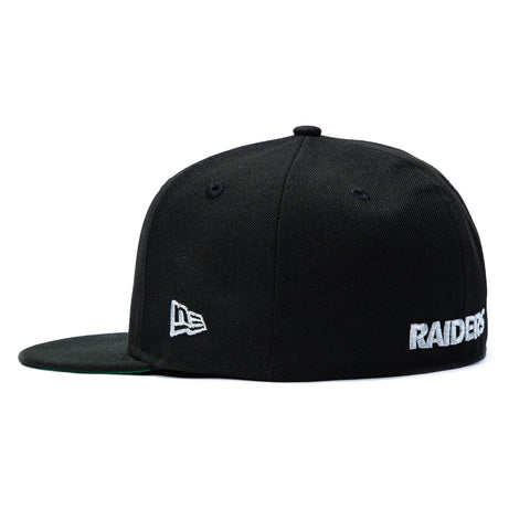 New Era 59Fifty Las Vegas Raiders NFL Logo Patch Shield Hat - Black, Metallic Silver New Era